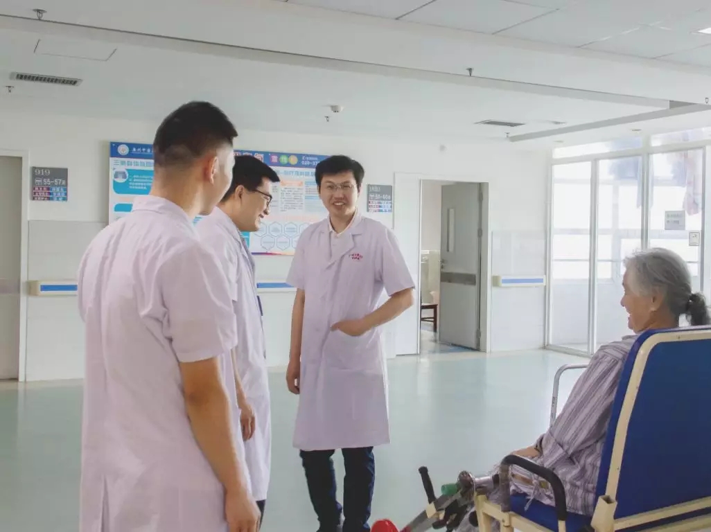 【学术交流】南方医院同仁莅临我院骨科中心进行无痛病房建设交流